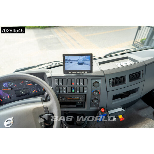 2022 فولفو FE 320-44714935