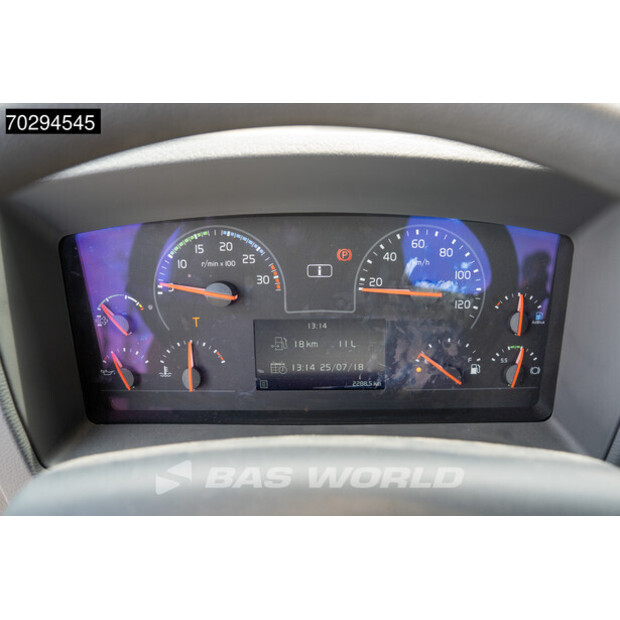 2022 فولفو FE 320-44714951