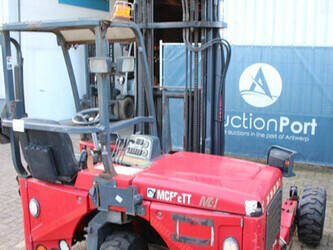 2011-moffett-m4-20-4-1401162-44715236