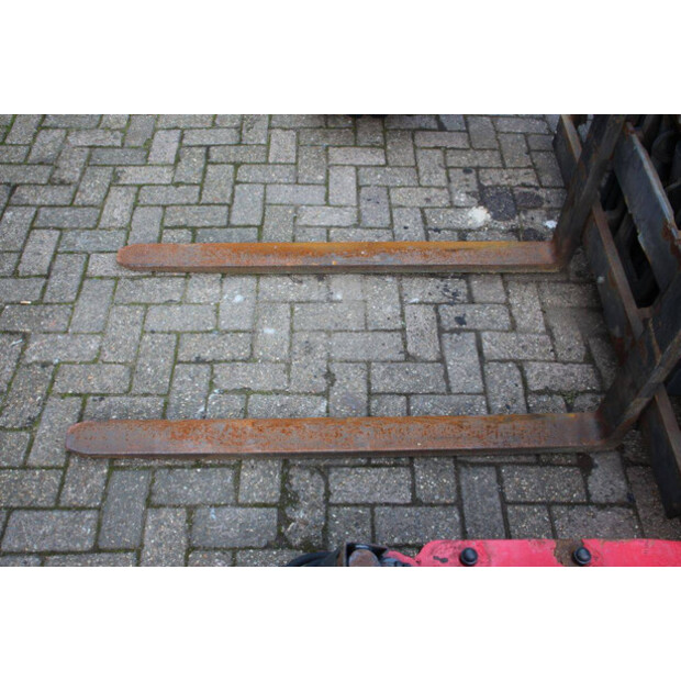 2011 MOFFETT M4 20.4-44715241