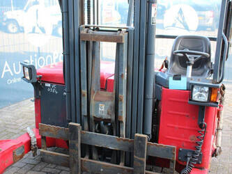 2011-moffett-m4-20-4-1401162-44715242