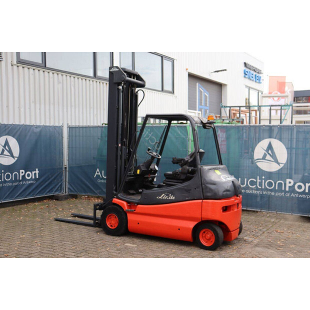 2002 Linde E25-02-44715507