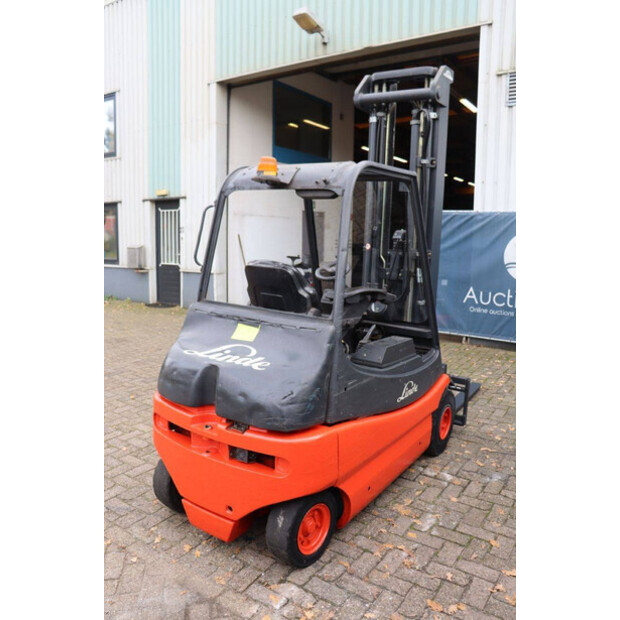 2002 Linde E25-02-44715510