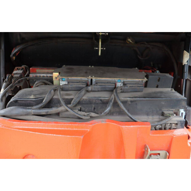 2002 Linde E25-02-44715527