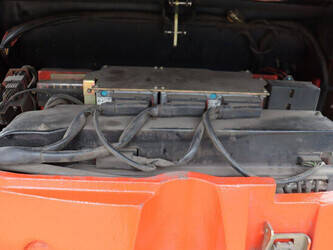 2002-linde-e25-02-1401171-44715527