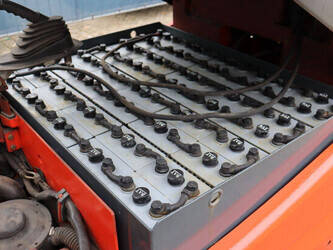 2002-linde-e25-02-1401171-44715529