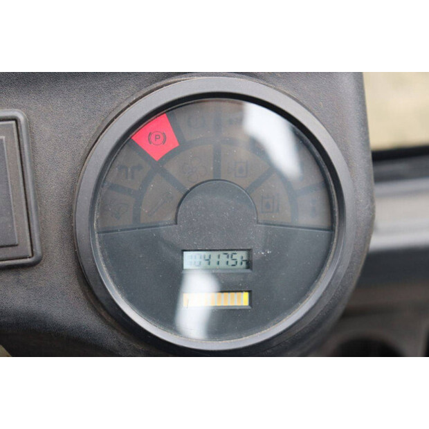 2002 Linde E25-02-44715536