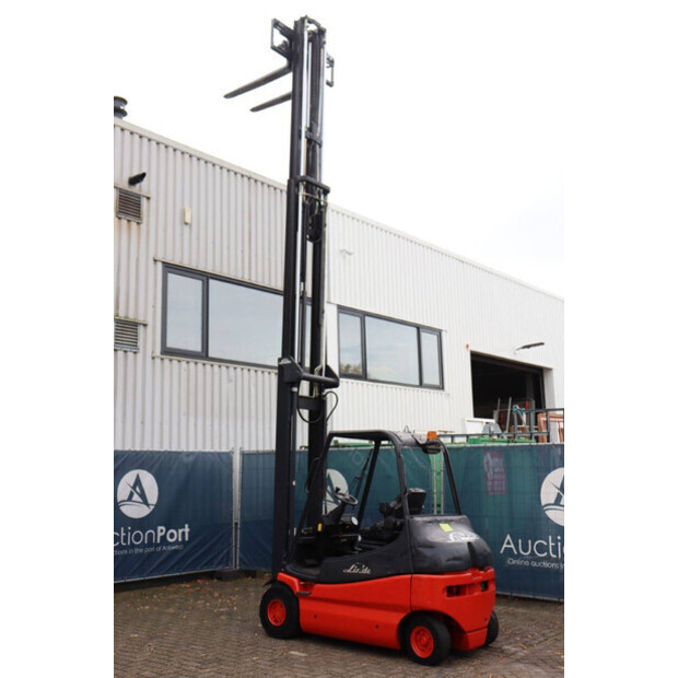 2002 Linde E25-02-44715540