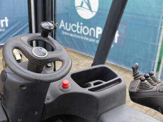 2014-linde-e16ph-02-1401177-44715746