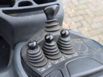 2014-linde-e16ph-02-1401177-44715749