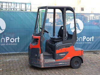 صورة ل تراكتورات زراعية 2017 ليندي P60