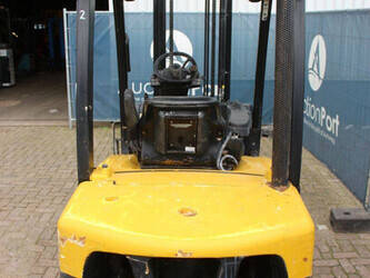 2010-yale-gdp30vx-e2345-1401179-44715795