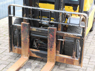 2010-yale-gdp30vx-e2345-1401179-44715801