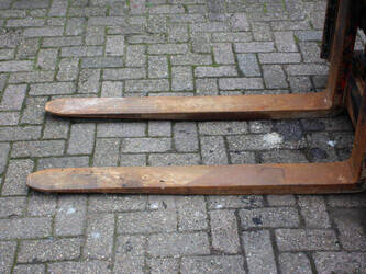 2010-yale-gdp30vx-e2345-1401179-44715803