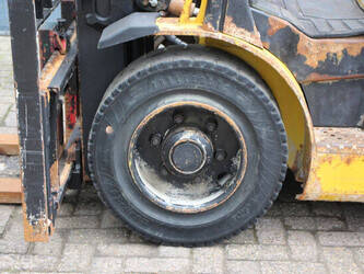 2010-yale-gdp30vx-e2345-1401179-44715805