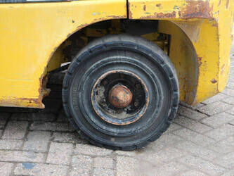 2010-yale-gdp30vx-e2345-1401179-44715806