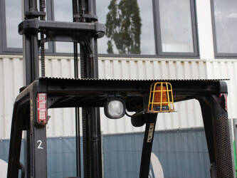 2010-yale-gdp30vx-e2345-1401179-44715807