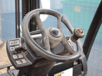 2010-yale-gdp30vx-e2345-1401179-44715814