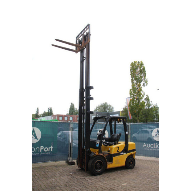 2010 Yale GDP30VX E2345-44715819