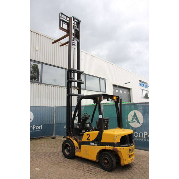 2010 Yale GDP30VX E2345-44715821