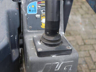 2013-jlg-10msp-1401184-44715969