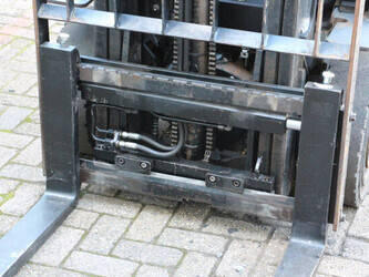 2019-toyota-02-8fgf18-1401186-44716023