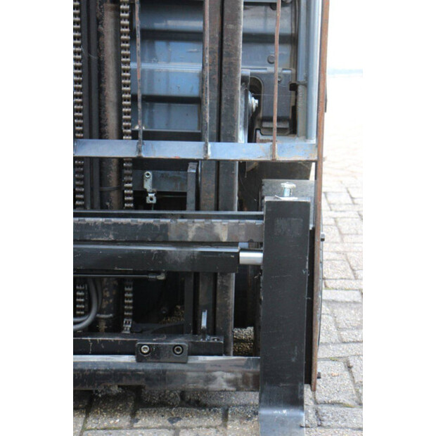 2019 تويوتا 02-8FGF18-44716024