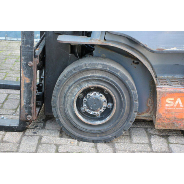 2019 تويوتا 02-8FGF18-44716027