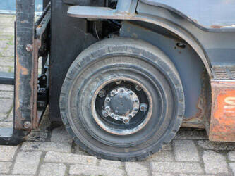 2019-toyota-02-8fgf18-1401186-44716027