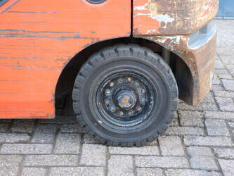 2019-toyota-02-8fgf18-1401186-44716028