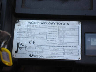 2019-toyota-02-8fgf18-1401186-44716039