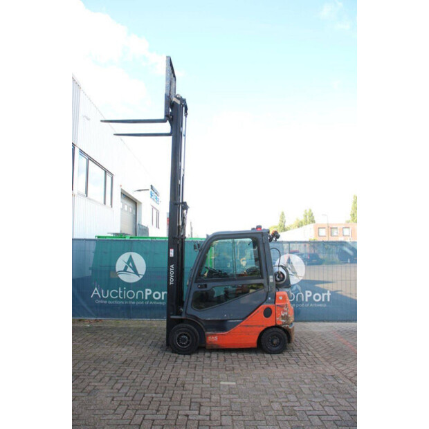 2019 تويوتا 02-8FGF18-44716042