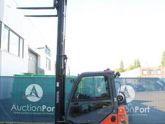 2019-toyota-02-8fgf18-1401186-44716042