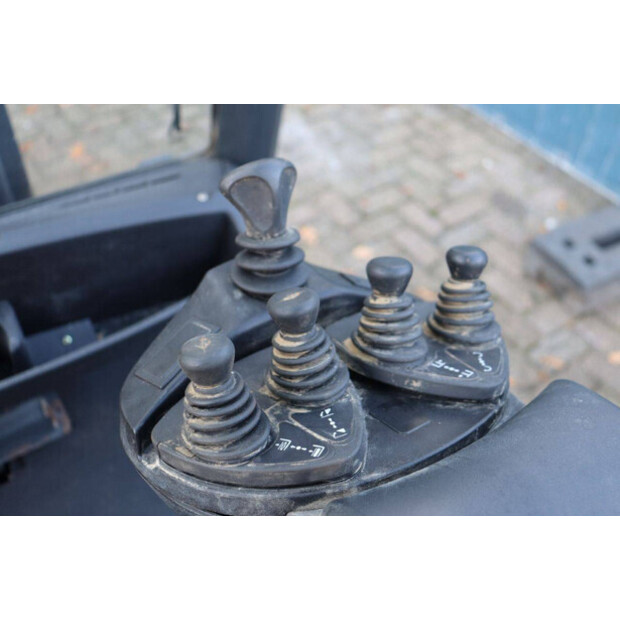 2006 Linde H25T-44716206