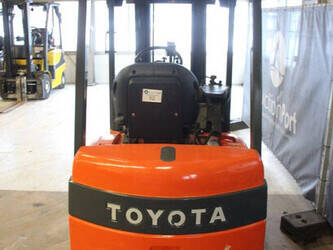 2006-toyota-7fbmf16-1401200-44716475