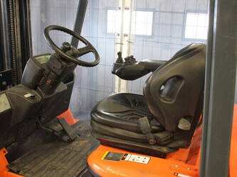 2006-toyota-7fbmf16-1401200-44716491