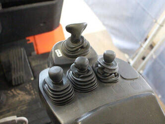 2006-toyota-7fbmf16-1401200-44716495