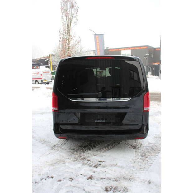 2019 Mercedes-Benz Senzati Limo Stage 2-44716528