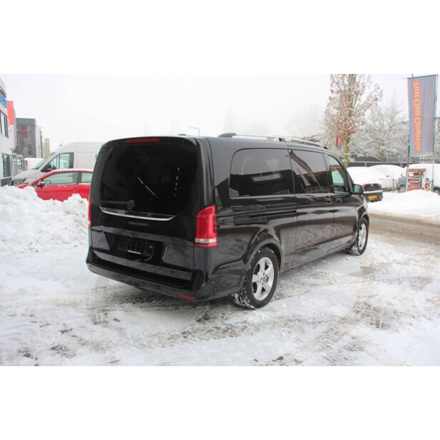 2019 Mercedes-Benz Senzati Limo Stage 2-44716529