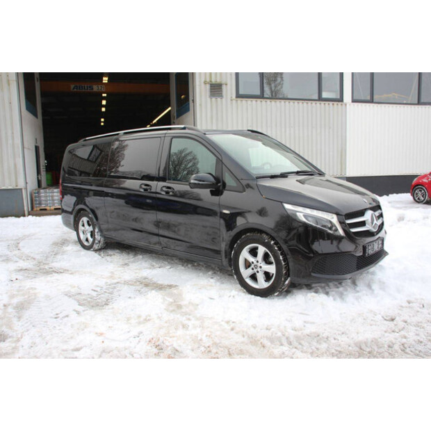 2019 Mercedes-Benz Senzati Limo Stage 2-44716530