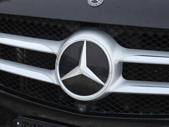 2019-mercedes-benz-senzati-limo-stage-2-44716534