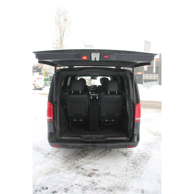 2019 Mercedes-Benz Senzati Limo Stage 2-44716538