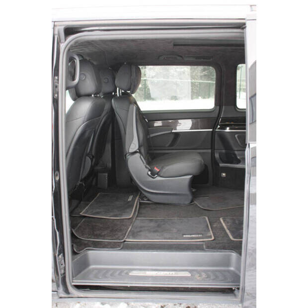 2019 Mercedes-Benz Senzati Limo Stage 2-44716541