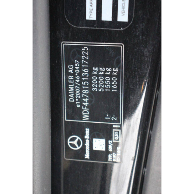 2019 Mercedes-Benz Senzati Limo Stage 2-44716550