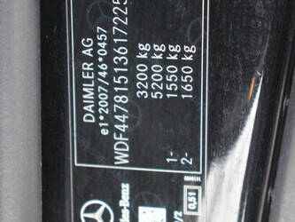 2019-mercedes-benz-senzati-limo-stage-2-44716550