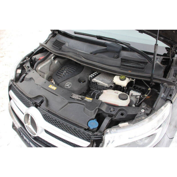 2019 Mercedes-Benz Senzati Limo Stage 2-44716571