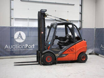 Image for LIFTS 2014 Linde H30T-02