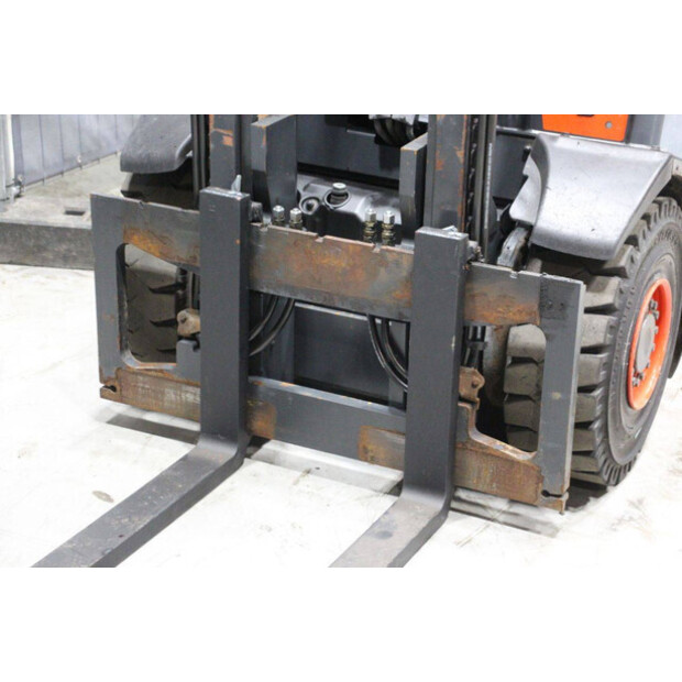 2014 Linde H30T-02-44716899