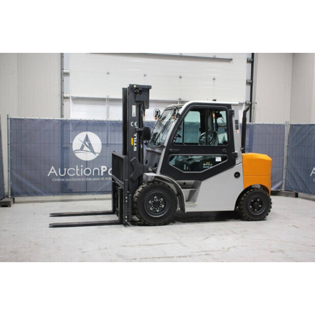 2021 Still RC42-40-44716957