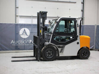 Image de CHARIOTS ÉLÉVATEURS 2021 Still RC42-40 À vendre à Belgique